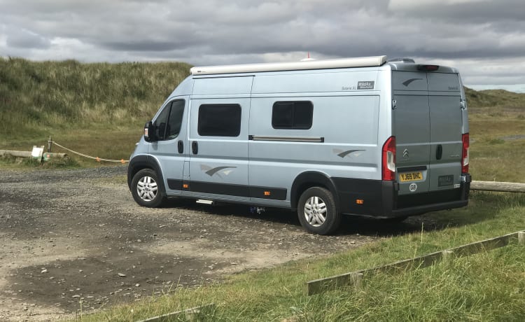 Bluebird – 4-Bett Anderer Campervan von 2019