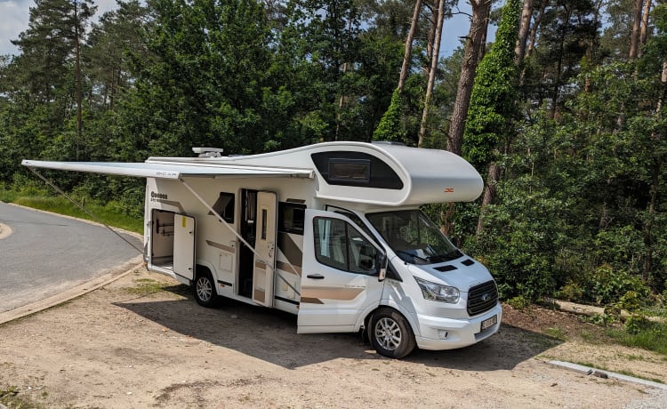 benimar 342 – Benimar alkoof camper voor 5 personen