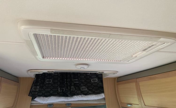 Anni – 6 berth Fiat alcove from 2010