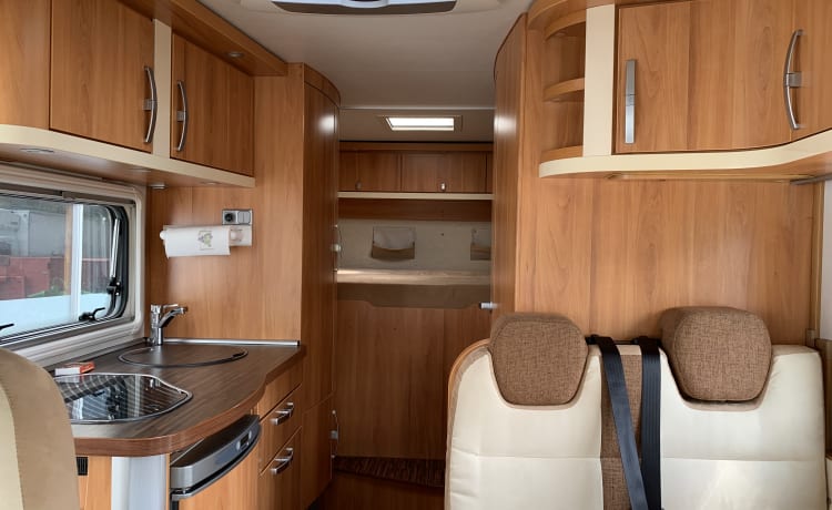 Tuppie – 4p Hymer Intégral de 2009