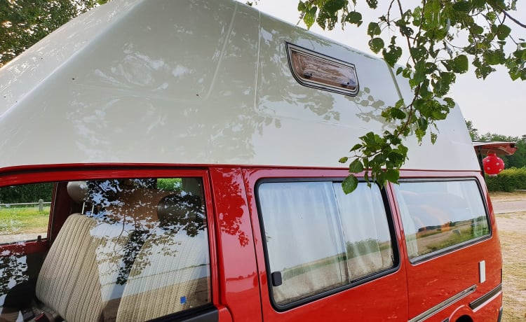 Super gave retro bus-Camper  