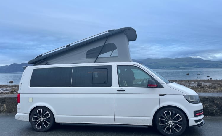 Camper VW con PopTop nel Dorset