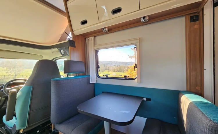 7 Berth 2020 Luxury Motorhome