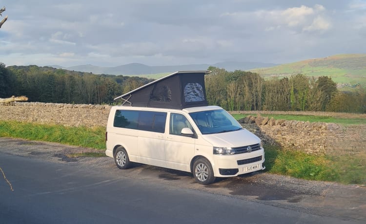 4 Schlafplätze VW T5 LWB – Lake District 