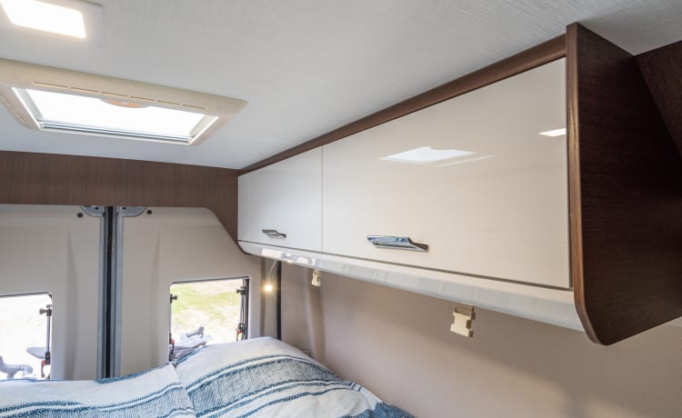 Off the Grid - 1 – Super nuovo camper bus 6.36 con cambio automatico e pannello solare, "of the Grid nr 1"