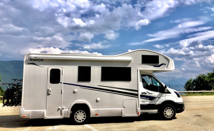 Idéal camping-car familial 6 personnes