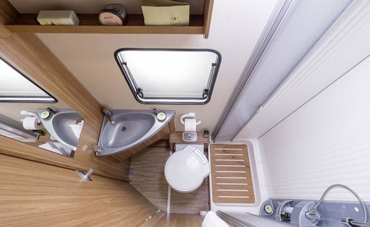 Sunlight T64 familiecamper – Bellissimo e spazioso camper per famiglie Sunlight completamente attrezzato