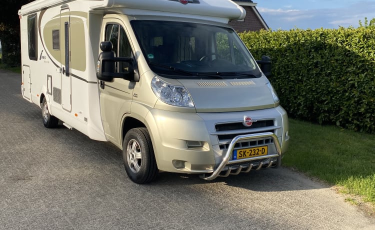 Burstner ixeo time 734 – Camper molto lussuoso letto matrimoniale aria condizionata Nespresso