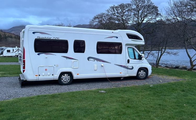 polly – 6 berth Fiat semi-integrated from 2008