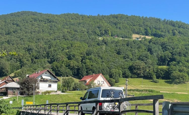 Achterhoeker 1 – Volkswagen Autobus Camper - Bronckhorst Campers