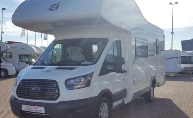 CAMPER MANSARDATO 6 POSTI