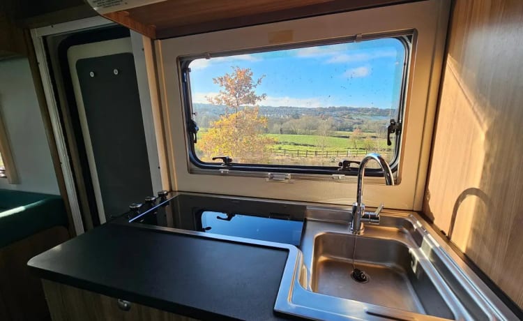 7 Berth 2020 Luxury Motorhome