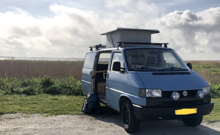 Buuf – Accogliente Volkswagen T4 off-grid 2p del 1996