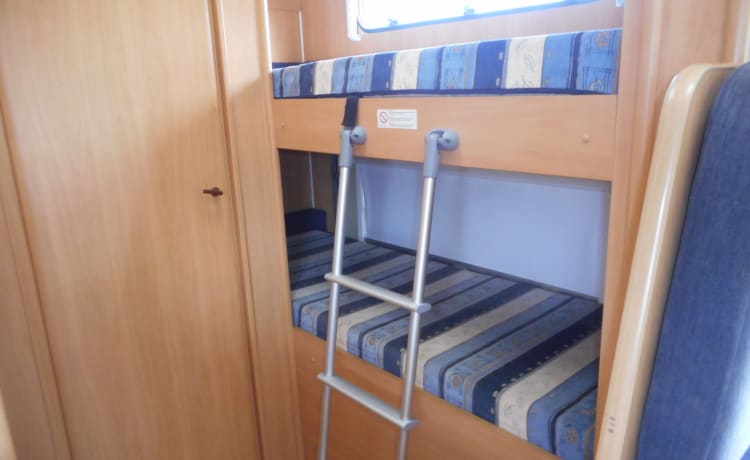 Easy 7  motorhome 6 berth Dethleffs 