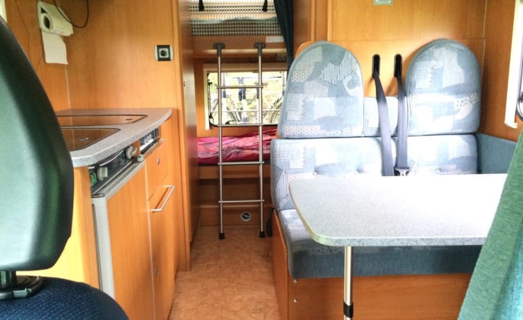 Bellissimo camper per famiglie per 6 persone con aria condizionata