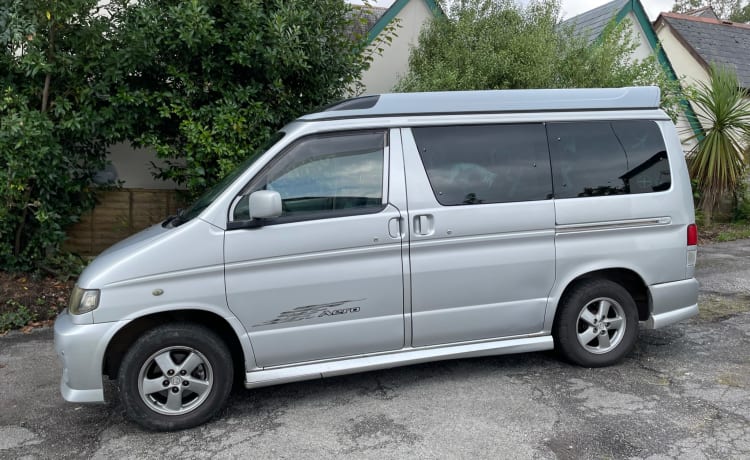 Camping-car familial Mazda Bongo