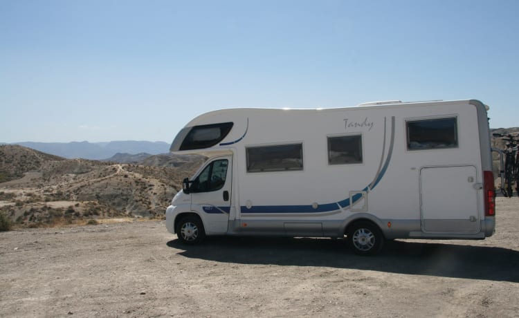 Mc Louis  – Avec toute la famille en voyage en camping-car !