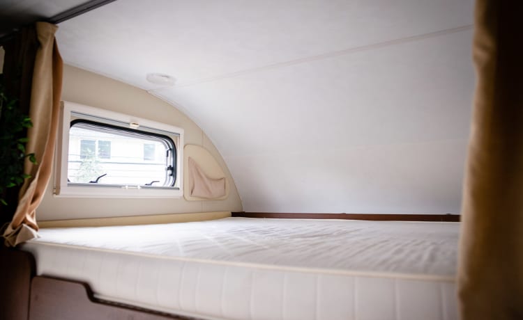 Camping-car familial spacieux et confortable (2013)