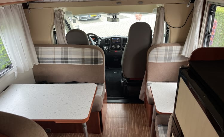 Nice and spacious family camper