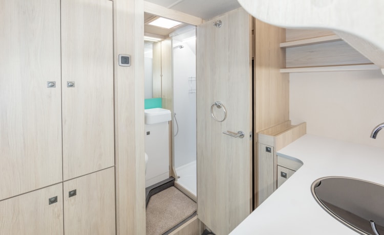 Neo – Brand New Autotrail F62 - 4 Berth