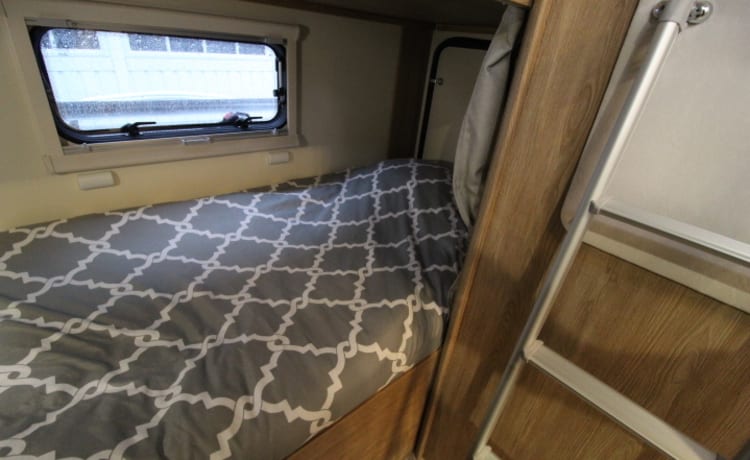 Alba – 6/7 berth motorhome with canopy