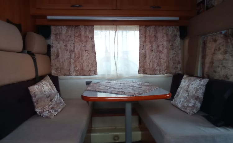 Spacious camper