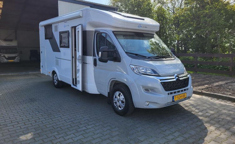 Sun Living S70sl – Nieuwe en sjieke camper met enkele bedden van 2.10, volledig ingericht