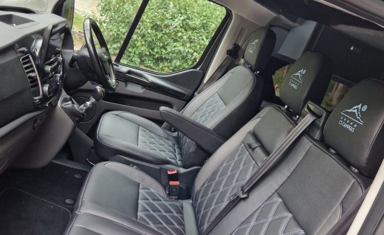 Stunning  – Nieuwe 4-persoons Ford campervan, LWB