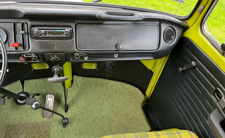 Joyo – 4-Personen-Volkswagen-Wohnmobil von 1976