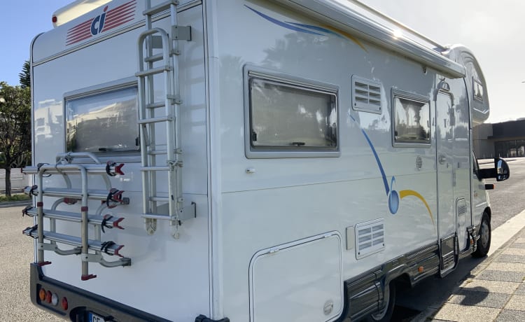 Mizar – Grand camping-car avec 2 lits doubles pour voyager dans toute la Sardaigne