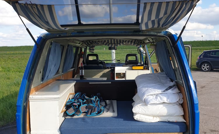 Mr. Blue Sky  – Camping-car rétro VW T3