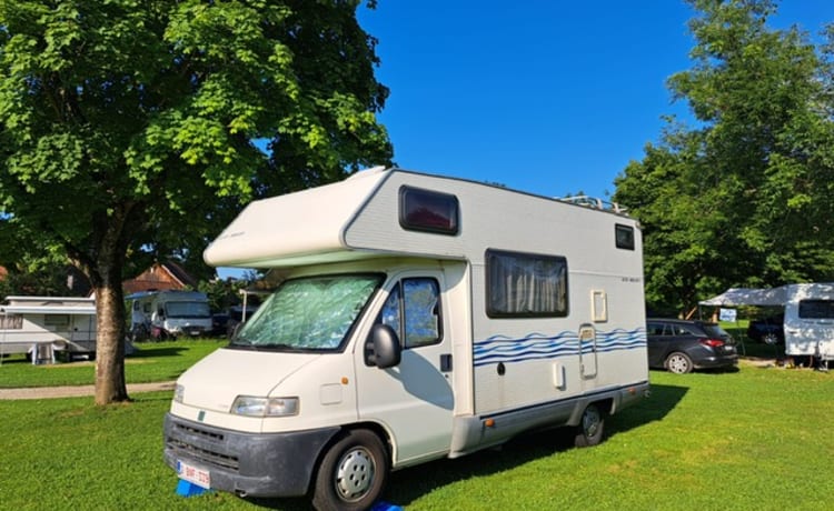 Homer – Camping-car familial confortable! 6p Fiat alcôve de 2000