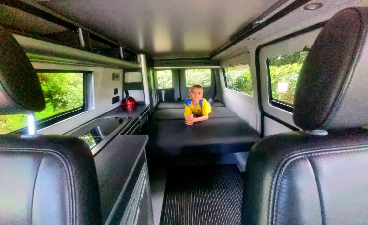 Monika – Vw family T5 -  LWB campervan sleeps 4 