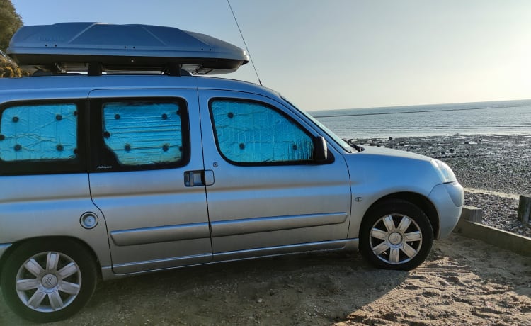 Bonnie – Mini camper Citroen Berlingo Multispace