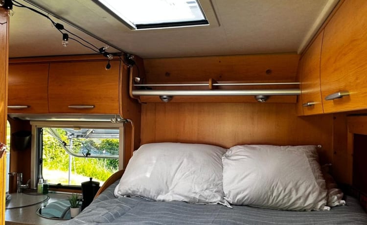 Eriba 💚 – 3p Hymer semi-intégré de 2008