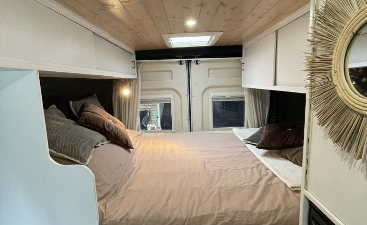 Flow  – Auf ein Abenteuer mit diesem coolen DIY Fiat Ducato MultiJet 150 185 PS