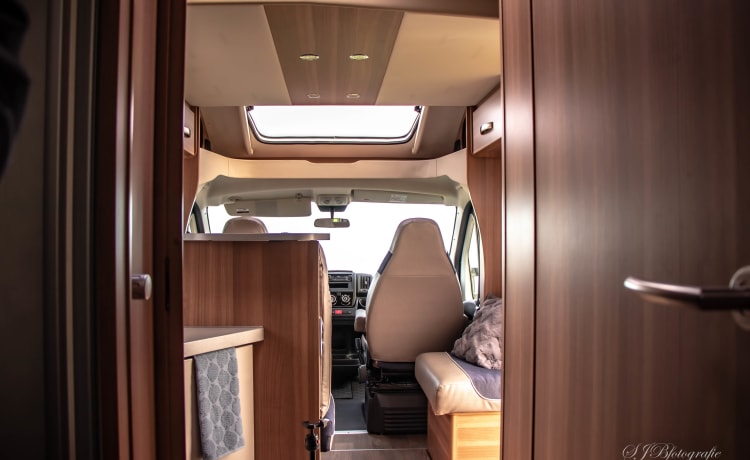 Weinsberg – TOPPER! uit 2018 4 p camper Weinsberg 650 CARA Suite