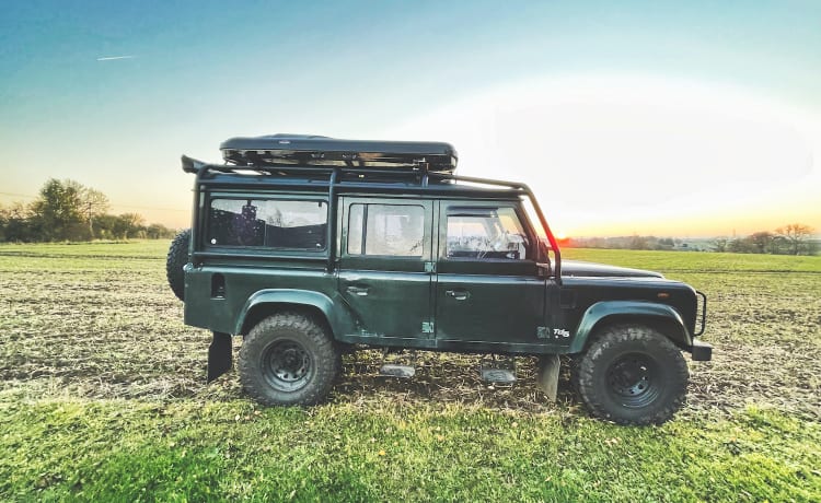 Ben Nevis – Defender 110 Wohnmobil mit 4 Schlafplätzen