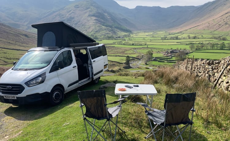 Ruby – 4 berth Ford campervan from 2018