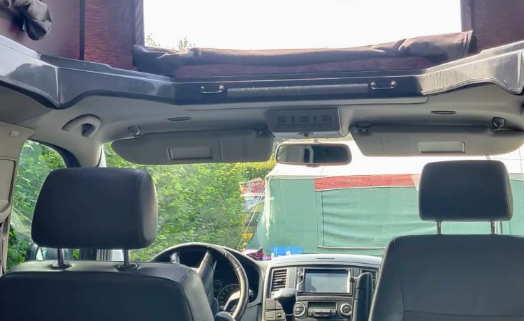 Zwarte 2.5 TDI Multivan T5 Highline Camperbus