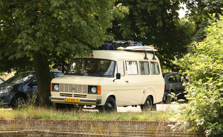 Unieke classic Ford Transit kampeerauto