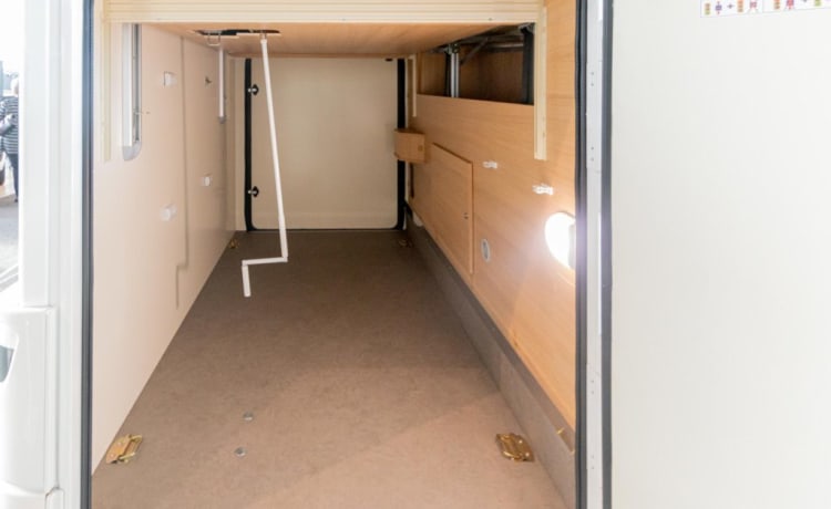 Arcka – Nieuwe, luxueuze camper 5 slaapplaatsen 2021 