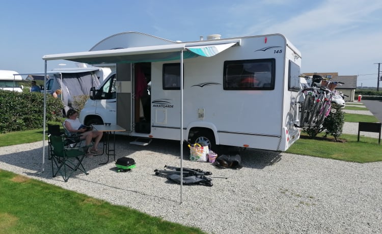 Panoramic – Gorgeous 2/3/4 Berth motorhome