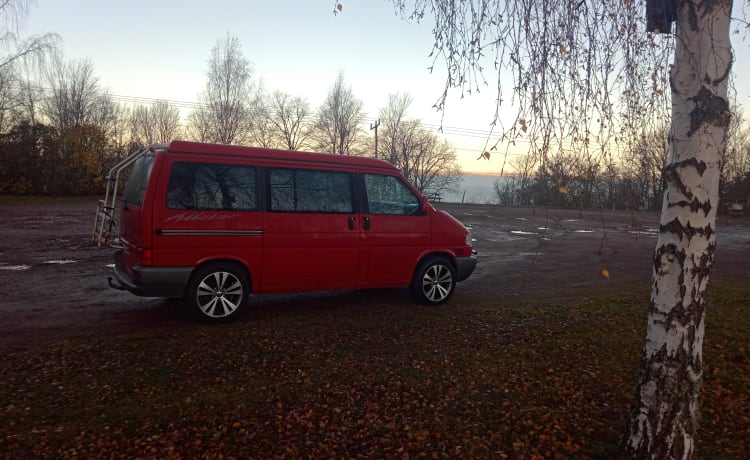 Multivan – Van VW, the adventurer goes everywhere 4/5 beds