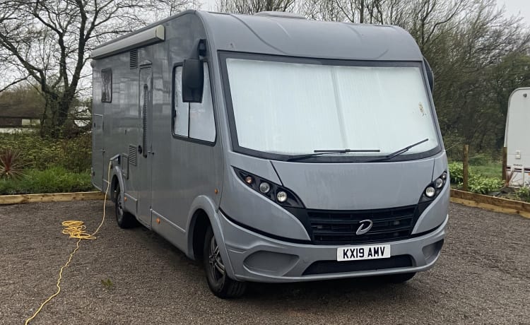 4 berth Glamper RV - Motorhome luxury