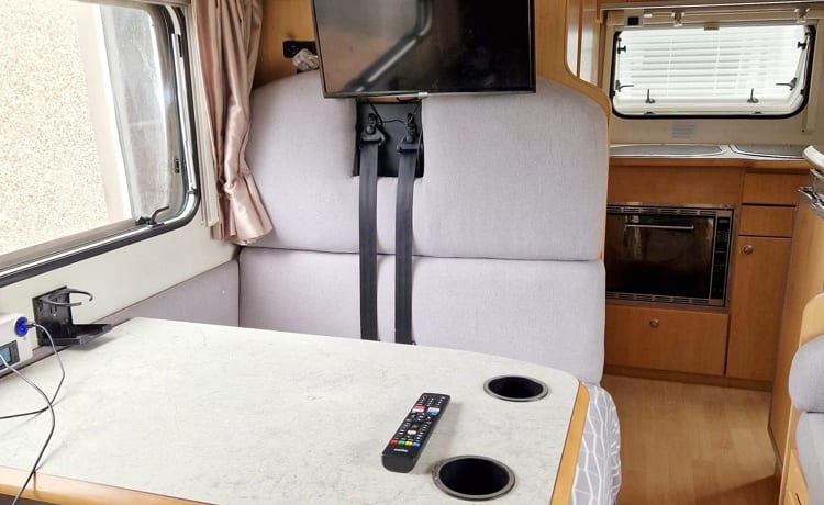 5 berth Fiat alcove from 2004