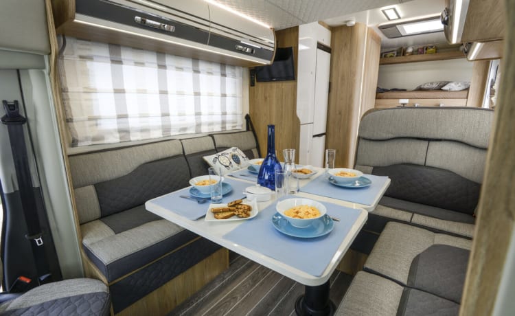 Auto Roller 707 – 2024 6 berth Roller Team Motorhome