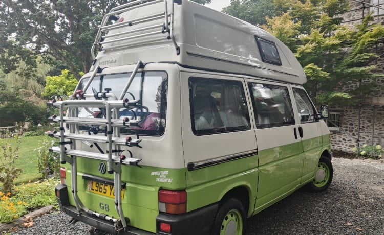 Daisy – 4-persoons Volkswagen campervan uit 1993