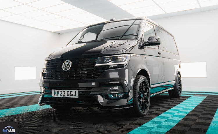 WEEKENDER TWO – Volkswagen Wohnmobil mit 4 Schlafplätzen, Baujahr 2023