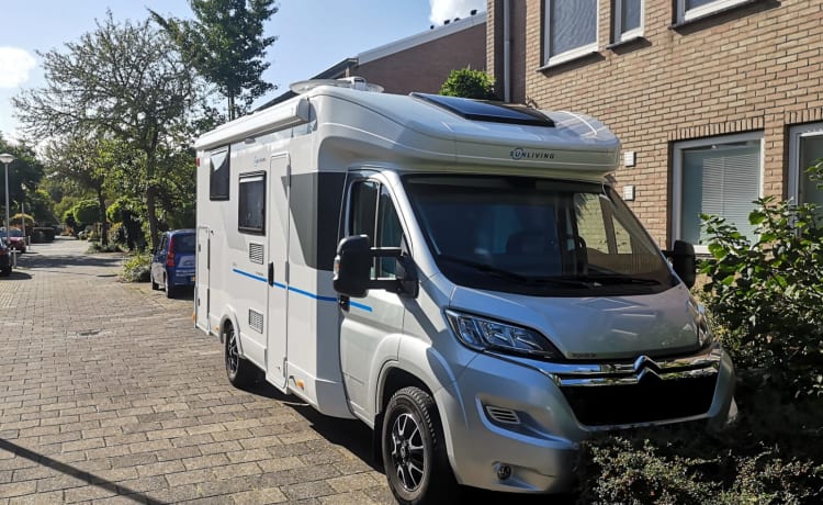 vanaf  juni 2021 – De Sun Living S 70 SL Travel Star Edition 2 jaar oud